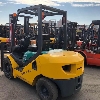 30 Komatsu FD30 3 τόνων μεταχειρισμένο ανεμοφόρο με 3 στάδια διπλό στρώμα ΙΑΠΟΝΙΚΟ ΕΝΩΡΙΚΟ ΕΝΩΡΙΚΟ