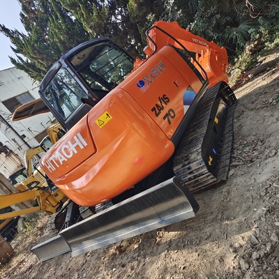 Εκσκαφέας Hitachi Zx70 με χωρητικότητα 0,2 κουβάδων και βάρος μηχανής 5380 KG από την Ιαπωνία